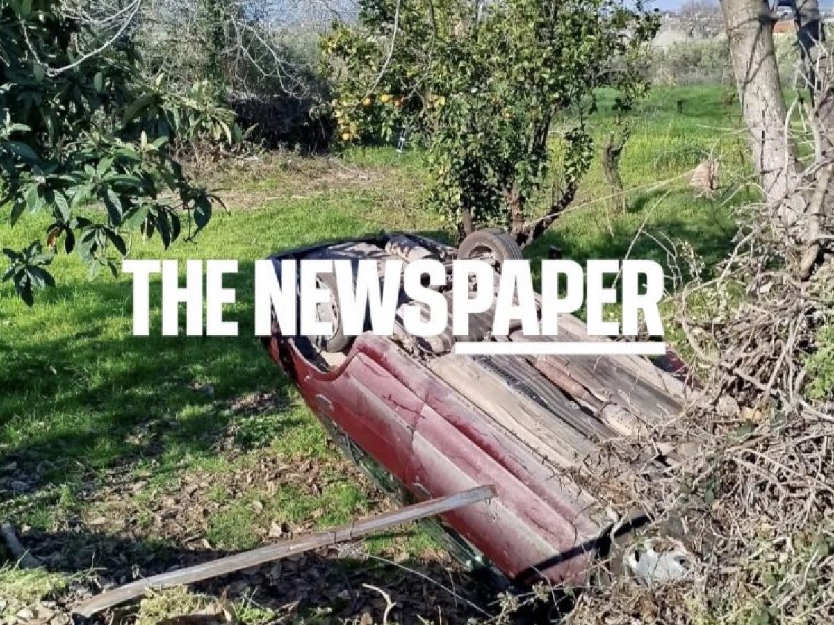 Αυτοκίνητο έπεσε σε χαντάκι – Από θαύμα σώθηκε ο οδηγός – ΦΩΤΟ