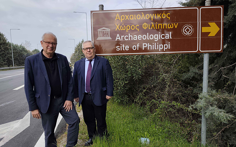 aftopsia-stis-nees-pinakides-pros