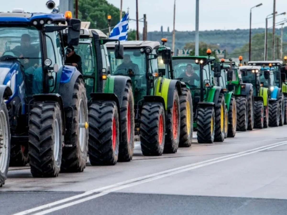 Μπλόκο αγροτών στο Imperial- Με αφορμή την έλευση του πρωθυπουργού στη Λάρισα