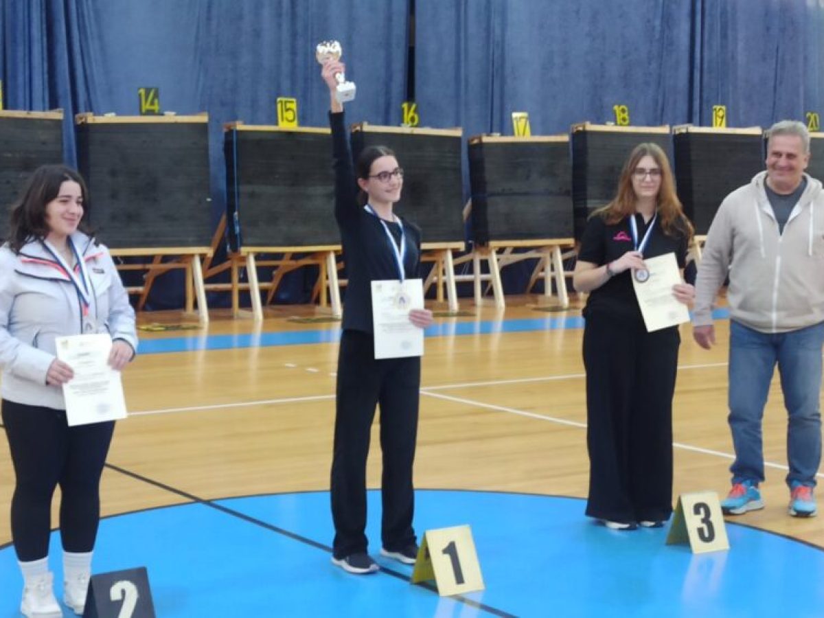 Χάλκινο μετάλλιο για τη Ζωή Δεμερτζίδου στο Πανελλήνιο Σχολικό Πρωτάθλημα Τοξοβολίας