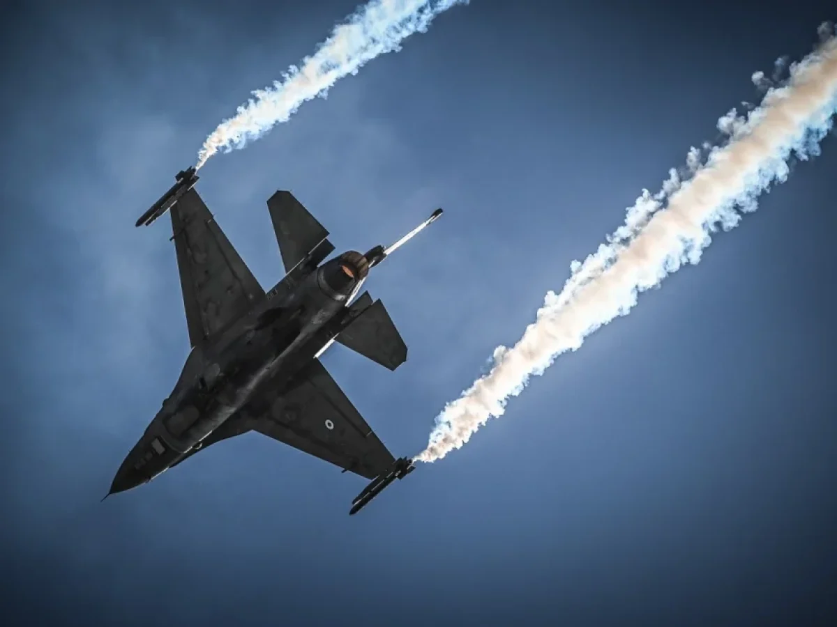 Χαμηλές διελεύσεις πολεμικών αεροσκαφών στη Ρόδο