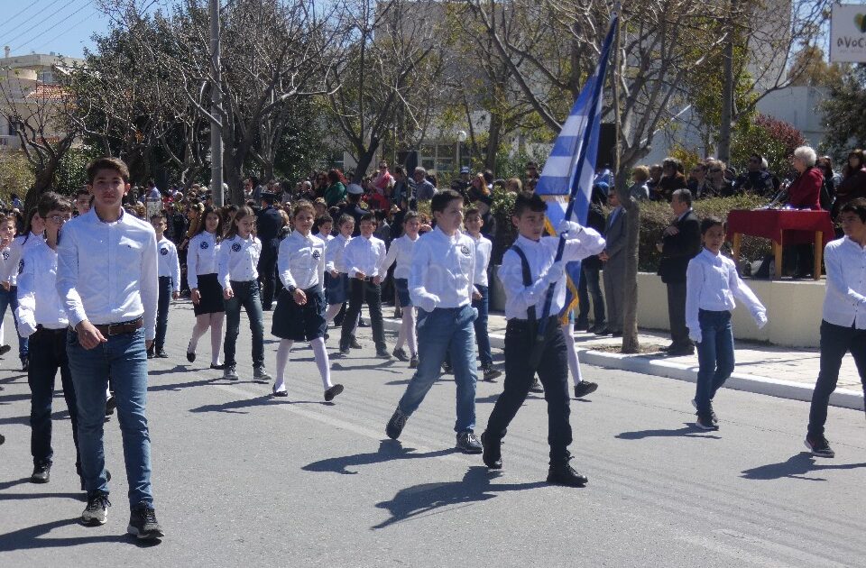 chania-mateosi-mathitikon-parelaseon-2