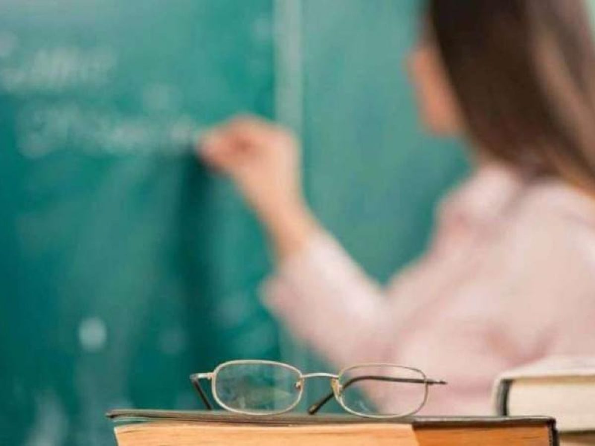 Χανιά | Τιμούν τους εκπαιδευτικούς που συνταξιοδοτήθηκαν το 2025, στο Πνευματικό Κέντρο Χανίων