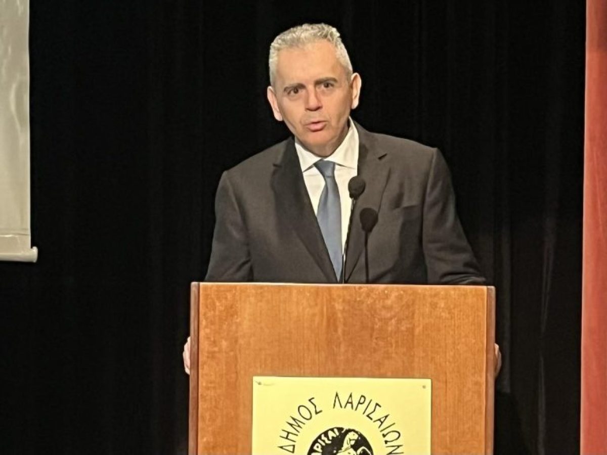 Χαρακόπουλος: Ηρωίδες οι γυναίκες στο Ιράν που βγάζουν τη μαντίλα