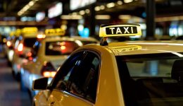chirofreno-sta-taxi-tis-&Alpha;ttikis