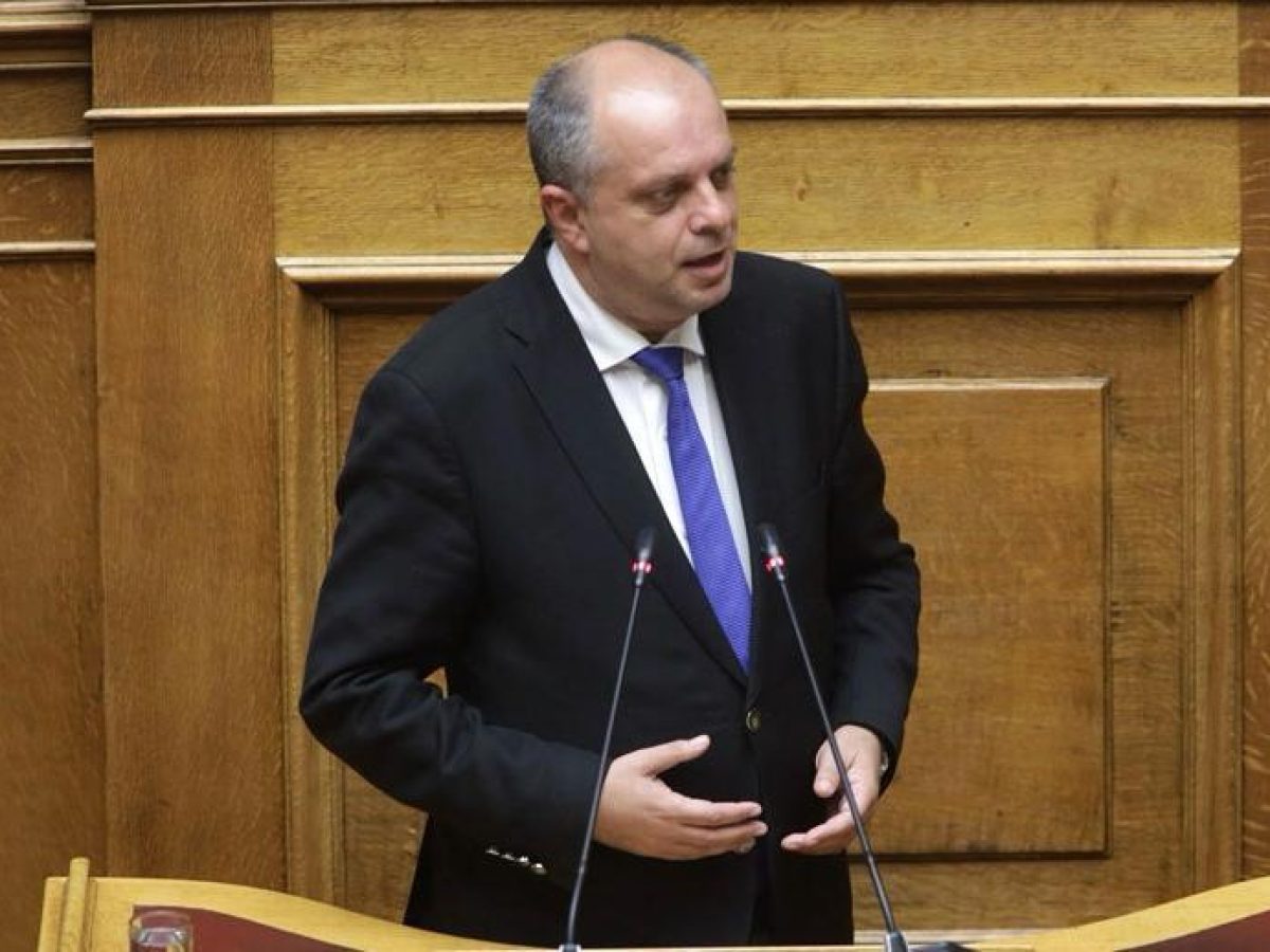 Χρήστος Καπετάνος: «Με την ανωτατικοποίηση της καλλιτεχνικής εκπαίδευσης, δίνουμε κύρος, προοπτική και επαγγελματική αναγνώριση στους νέους δημιουργούς»