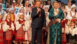 chromata-paradosis-tou-chorevtikou-omilou