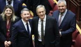 d΄-&Alpha;ntiproedro-tis-voulis-o