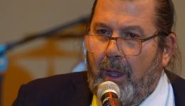 d.-zannettoullis-ston-topfm-to