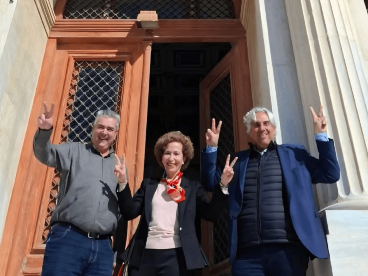 &laquo;&Delta;&iota;&kappa;&alpha;ί&omega;&sigma;&eta; &gamma;&iota;&alpha; &tau;&eta;&nu; &Tau;ή&nu;&omicron;: &Alpha;&theta;ώ&omicron;&iota; &eta; Έ&pi;&alpha;&rho;&chi;&omicron;&sigmaf;, &omicron; &Delta;ή&mu;&alpha;&rho;&chi;&omicron;&sigmaf; &kappa;&alpha;&iota; &omicron;&iota; 70 &kappa;ά&tau;&omicron;&iota;&kappa;&omicron;&iota; &gamma;&iota;&alpha; &tau;&omicron;&nu; &alpha;&gamma;ώ&nu;&alpha; &kappa;&alpha;&tau;ά &tau;&omega;&nu; &alpha;&nu;&epsilon;&mu;&omicron;&gamma;&epsilon;&nu;&nu;&eta;&tau;&rho;&iota;ώ&nu;!&raquo;