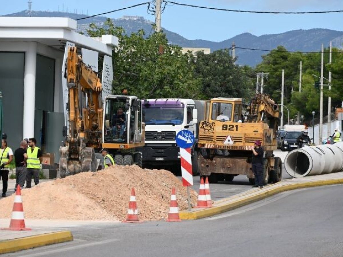 &Delta;ή&mu;&omicron;&sigmaf; &Alpha;&chi;&alpha;&rho;&nu;ώ&nu;: &Epsilon;&nu;&eta;&mu;έ&rho;&omega;&sigma;&eta; &sigma;&upsilon;&nu;ά&nu;&tau;&eta;&sigma;&eta;&sigmaf; &sigma;&tau;&omicron;&nu; &Kappa;ό&kappa;&kappa;&iota;&nu;&omicron; &Mu;ύ&lambda;&omicron; &gamma;&iota;&alpha; &tau;&omicron; &theta;έ&mu;&alpha; &tau;&eta;&sigmaf; &alpha;&nu;ά&pi;&lambda;&alpha;&sigma;&eta;&sigmaf; &tau;&eta;&sigmaf; &Lambda;. &Phi;&iota;&lambda;&alpha;&delta;&epsilon;&lambda;&phi;&epsilon;ί&alpha;&sigmaf;