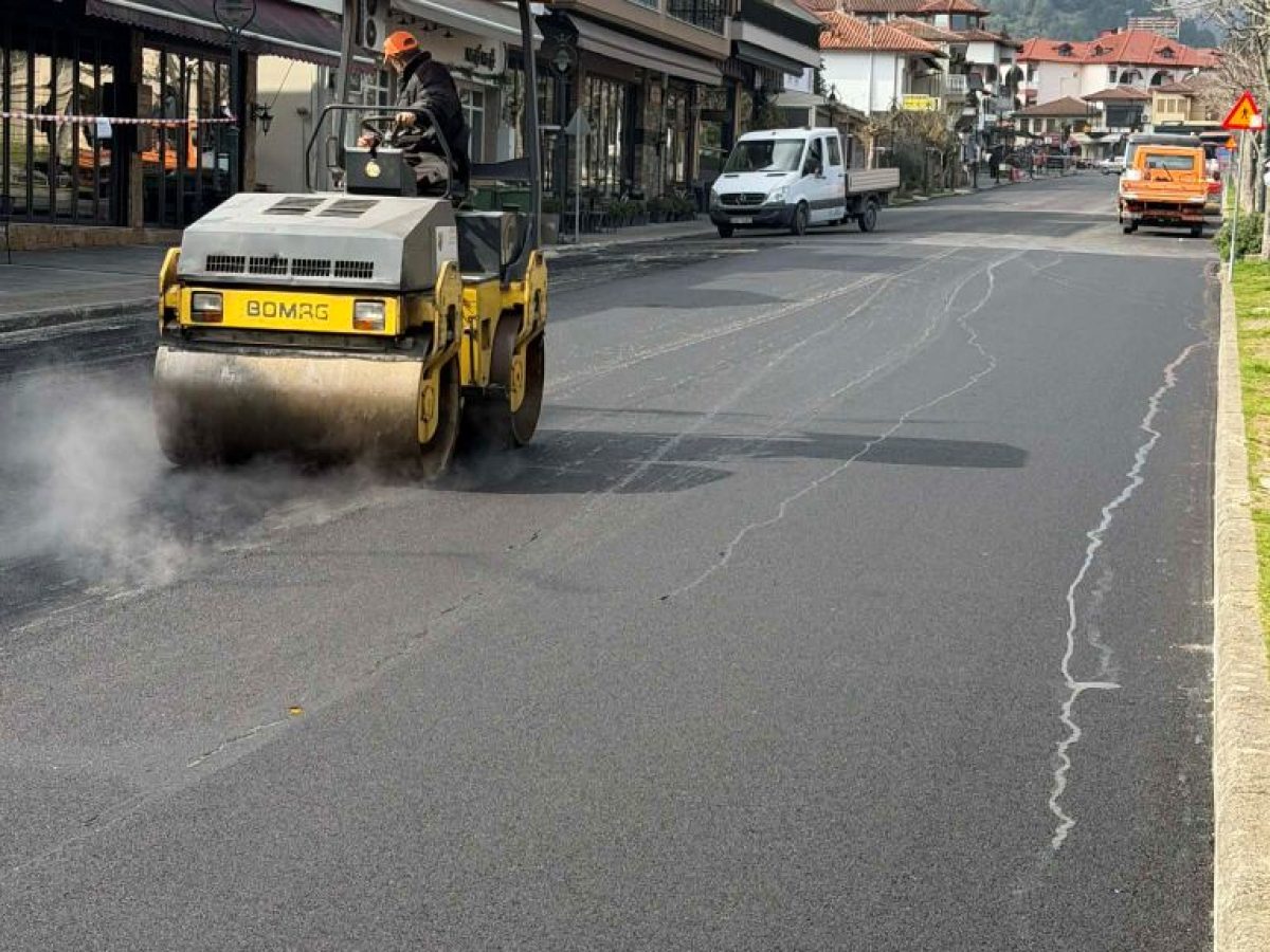 Δήμος Δίου-Ολύμπου: Ολοκληρώθηκε η ασφαλτόστρωση της κεντρικής λεωφόρου του Λιτοχώρου με χρηματοδότηση από την Π.Ε. Πιερίας