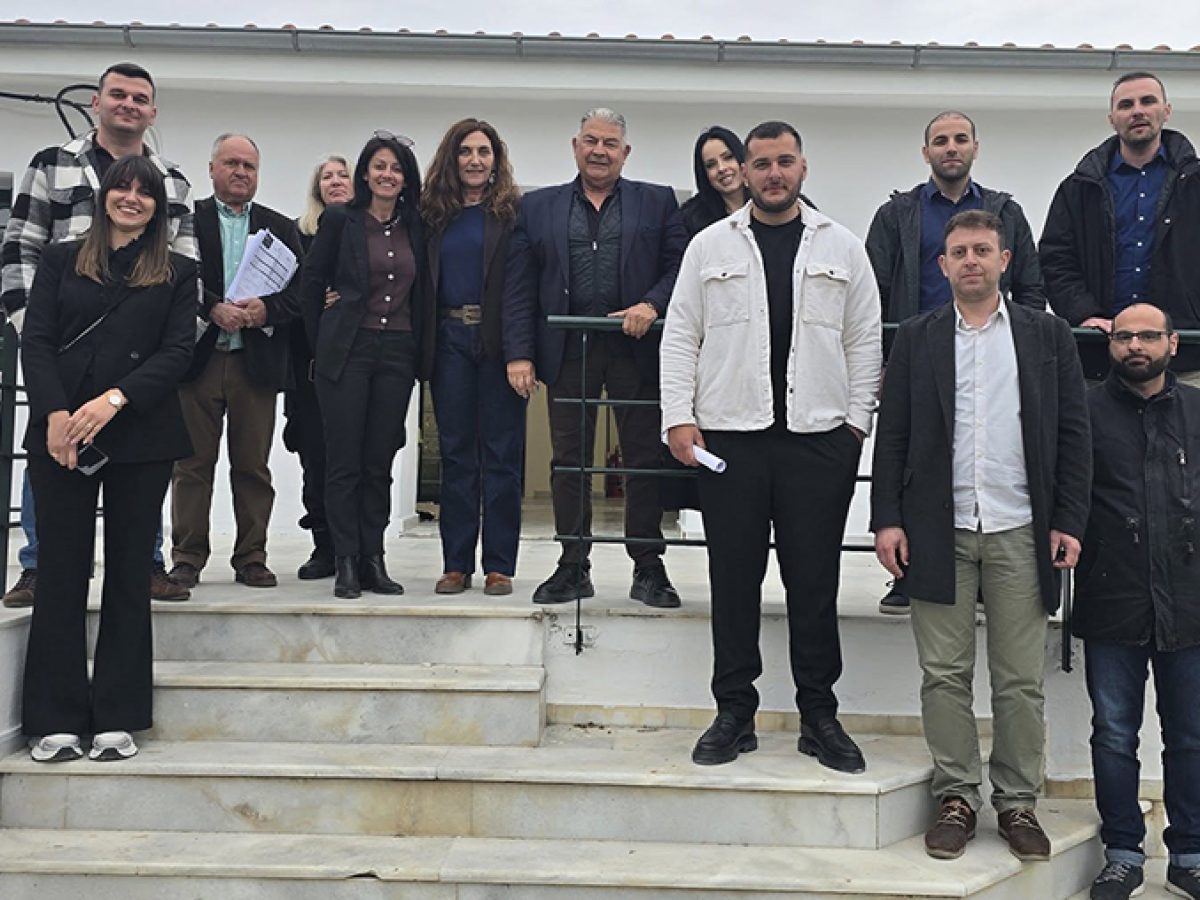 &Delta;ή&mu;&omicron;&sigmaf; &Nu;έ&sigma;&tau;&omicron;&upsilon;: &Alpha;&nu;έ&lambda;&alpha;&beta;&alpha;&nu; &kappa;&alpha;&theta;ή&kappa;&omicron;&nu;&tau;&alpha; &omicron;&iota; &delta;&eta;&mu;&omicron;&tau;&iota;&kappa;&omicron;ί &alpha;&sigma;&tau;&upsilon;&nu;&omicron;&mu;&iota;&kappa;&omicron;ί