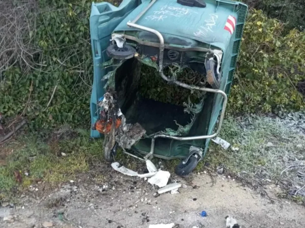 Δήμος Πολυγύρου: «Φρένο» στις αναμμένες στάχτες στους κάδους – Κίνδυνος πυρκαγιάς για απορριμματοφόρα και σπίτια