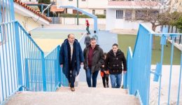 dimos-saronikou-aftopsies-se-ola
