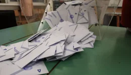 dimoskopisi-Opinion-Poll-stis-195