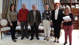 dio-nees-ipallili-entachthikan-sto