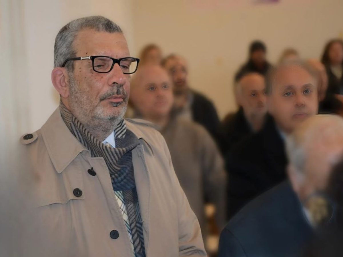 ΔΙΟΝΥΣΗΣ ΠΕΡΔΙΚΗΣ:  Δεν έχω λάβει καμία διοικητική πράξη για την καθαίρεσή μου