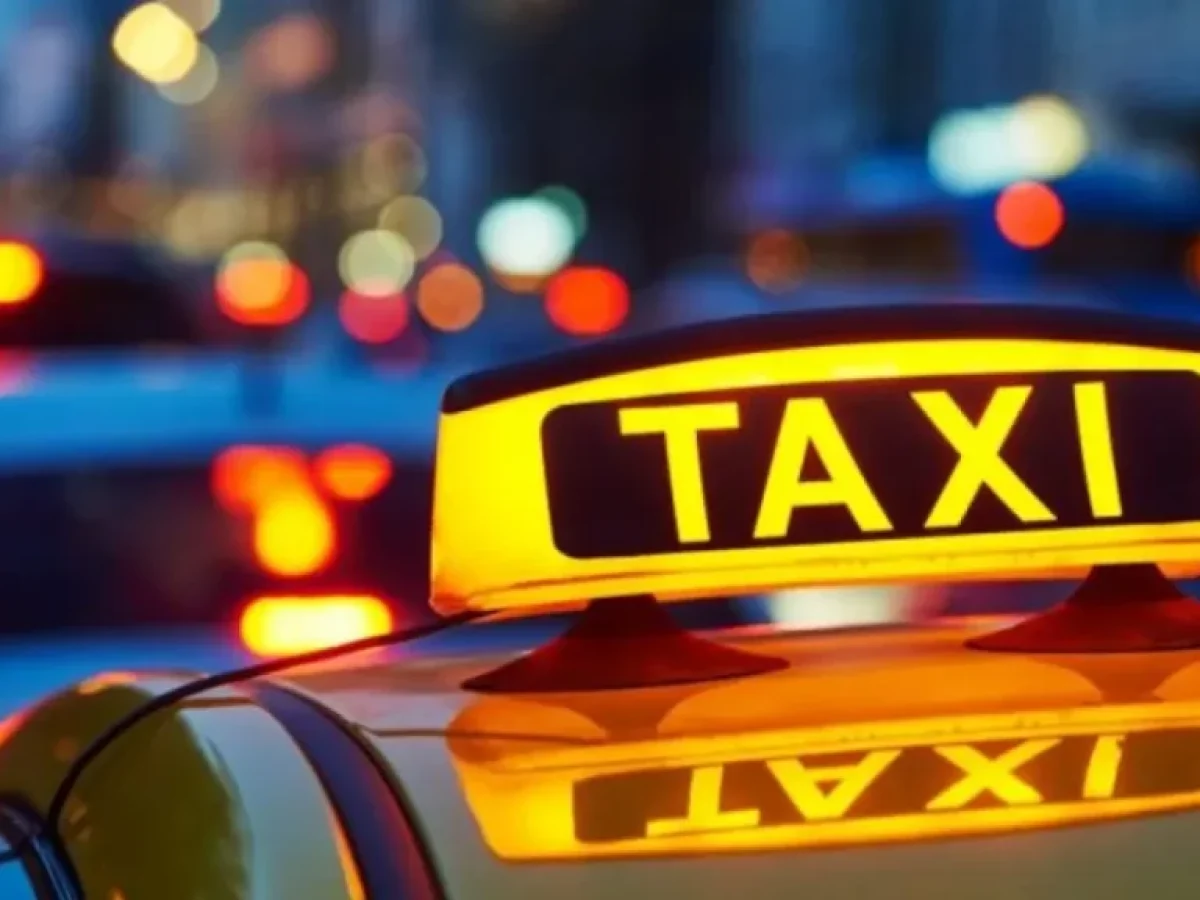 «Διπλή ταρίφα» στην Αττική: Η κούρσα του 56χρονου ταξιτζή που κατέληξε στη φυλακή με 51 κιλά χασίς