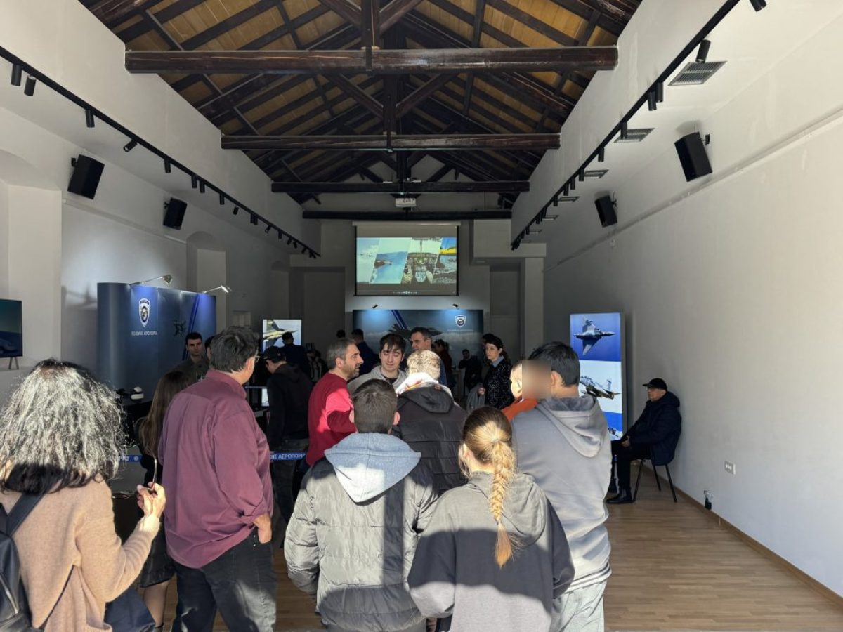 Μεγάλη ανταπόκριση μαθητών στο “F-16 & F-35 Flight Simulator Experience” στο Μεσολόγγι