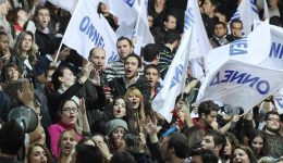 divnea-proedros-tis-onned-kefalonias