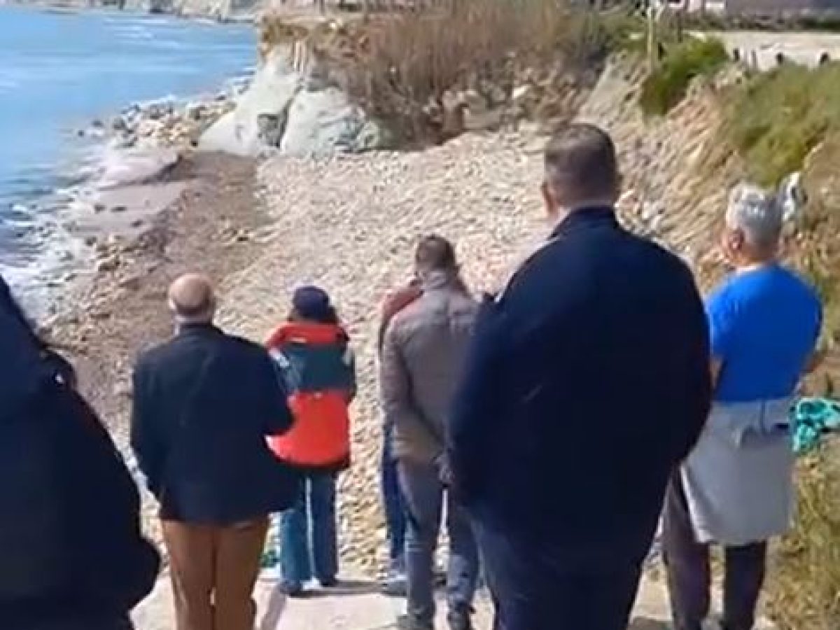 Πώς θα σωθούν οι παραλίες Ξι, Μανιά και Μέγα Λάκκος στον Δήμο Ληξουρίου – Προτάσεις επιστημόνων μετά από σύσκεψη & αυτοψία για τις φυσικές καταστροφές (βίντεο)