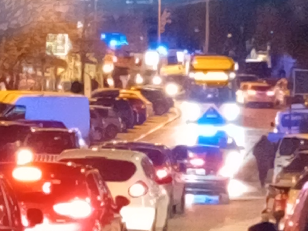 Σοβαρό τροχαίο δυστύχημα με παράσυρση πεζού στη Θεσσαλονίκη (VIDEO & PHOTO)