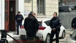 dolofonia-tragoudisti-ston-isangelea-karditsas