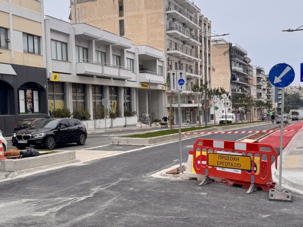 Δόθηκε στην κυκλοφορία το ρεύμα καθόδου της Λεωφόρου Ελ. Βενιζέλου