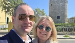 echoume-kani-to-dromologio-kolonia-1