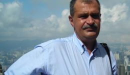 efcharistirio-tis-ikogenias-stefanou-tsourvaka