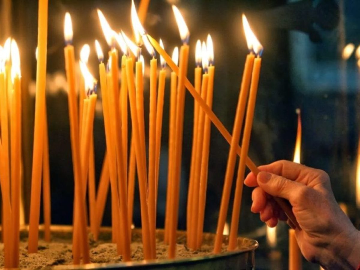 Έφυγαν από κοντά μας δύο Λαρισαίες
