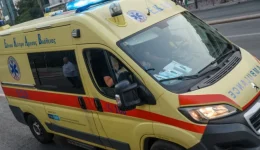 egio-gineka-pire-chapia-gia-1