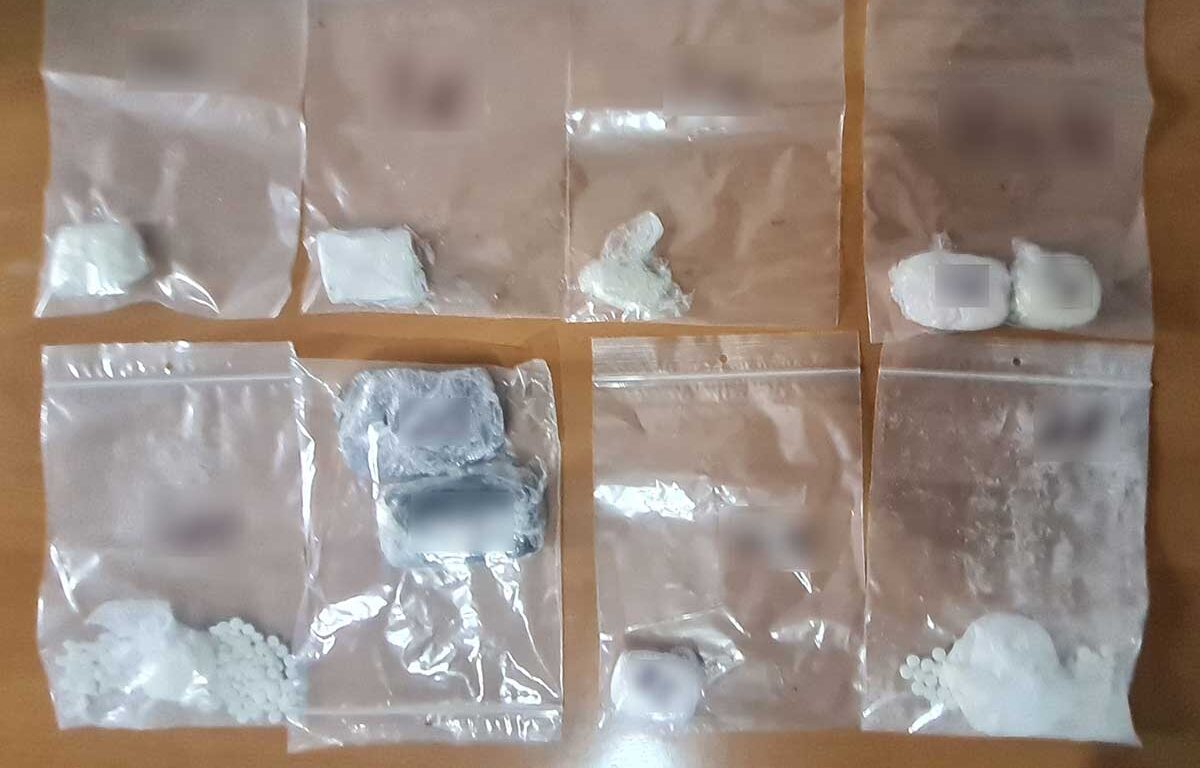 ekripse-narkotika-se-papoutsia-stis