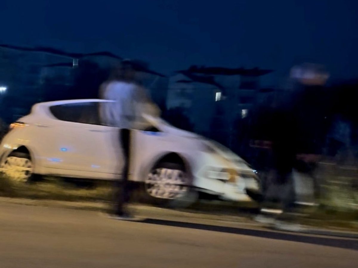 Εκτροπή οχήματος στον περιφερειακό, στο ύψος της Μπάρας