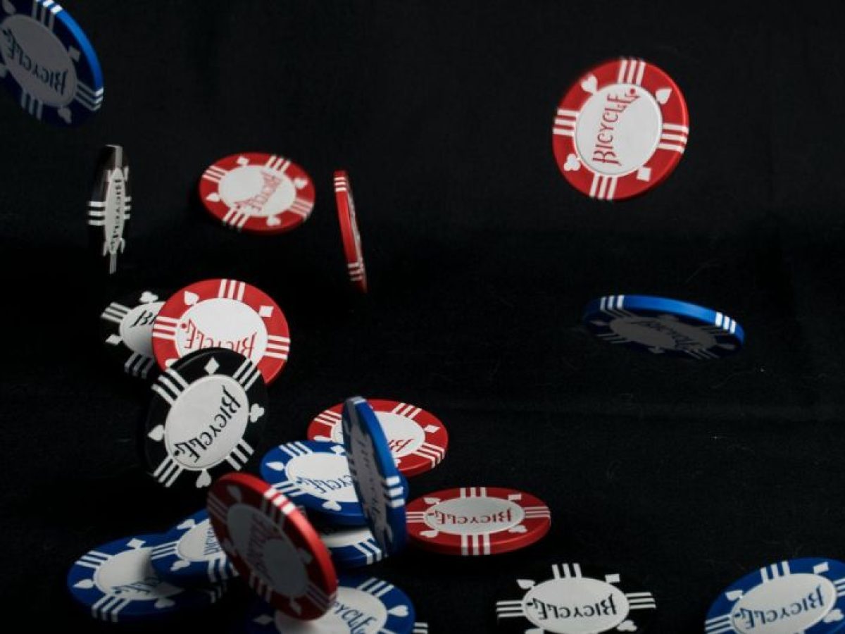 Έλληνες παίκτες και φρουτάκια με υψηλό ποσοστό επιστροφής: Τι οδηγεί στις μεγάλες νίκες;