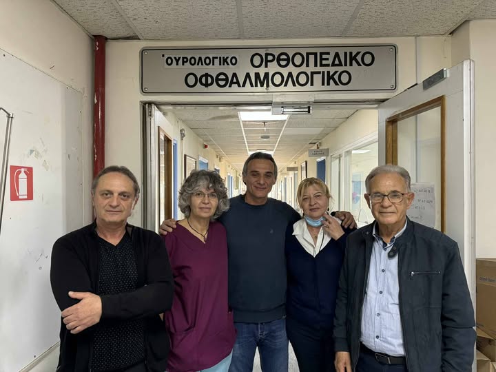 enas-velgos-touristas-ekane