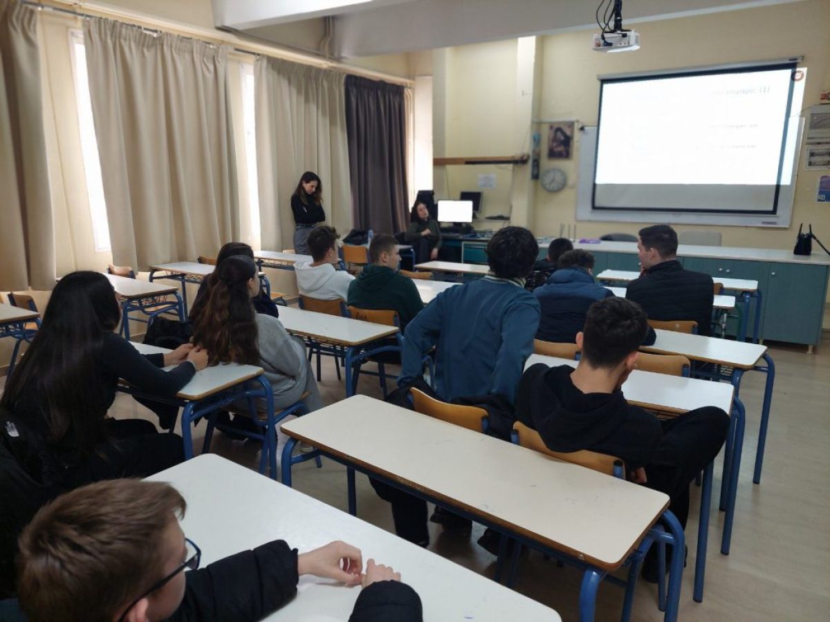 Ενημερωτική δράση για την πρόληψη και διαχείριση του καπνίσματος στο 4ο Γενικό Λύκειο Λάρισας