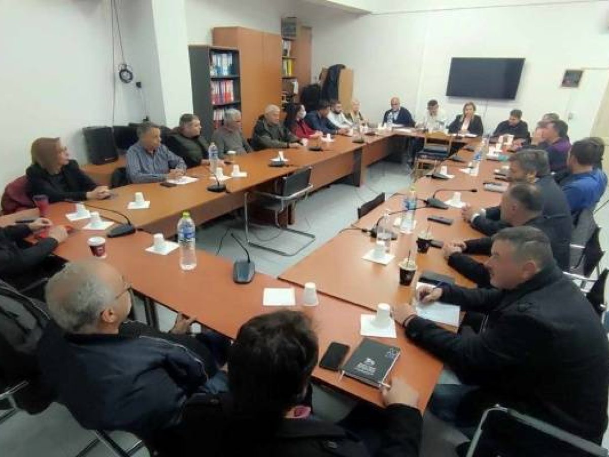 Ένταση και αναβολή στην κατεπείγουσα συνεδρίαση του Δημοτικού Συμβουλίου Λήμνου