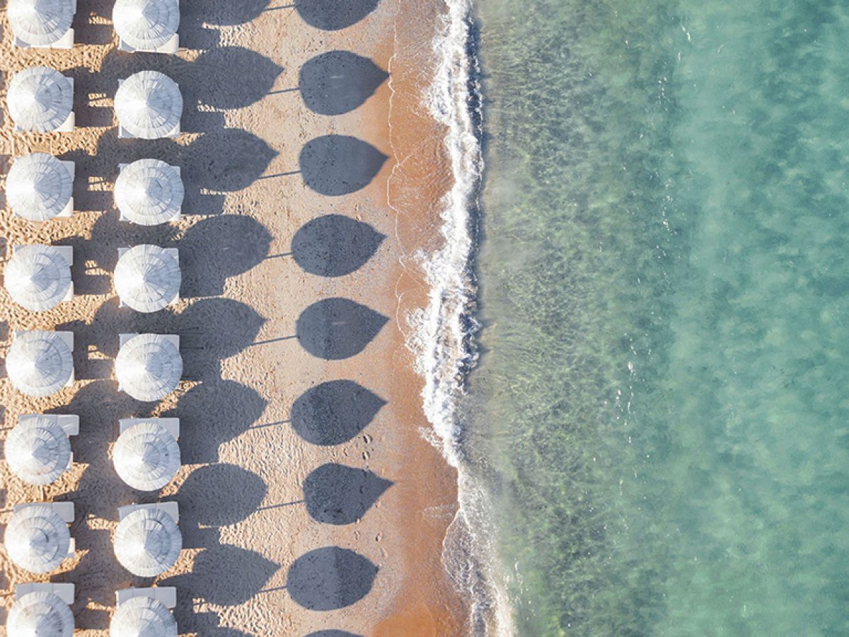 Έως 30 Απριλίου παρατάθηκε η προθεσμία υποβολής αιτήσεων για παραχώρηση αιγιαλού ή παραλίας σε επιχειρήσεις