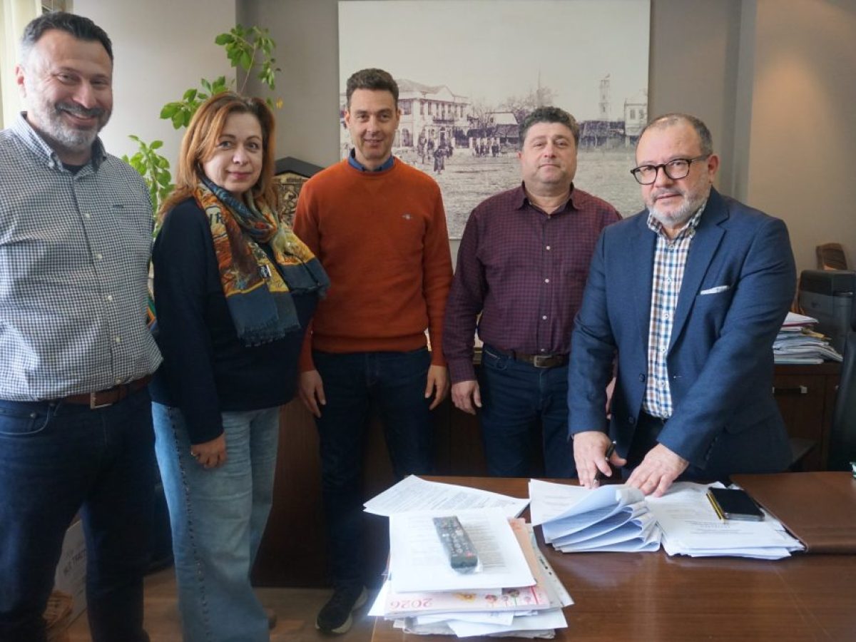 «Έπεσαν» οι υπογραφές και ξεκινά η ανέγερση αίθουσας πολλαπλών χρήσεων στο 1ο Γυμνάσιο Κομοτηνής