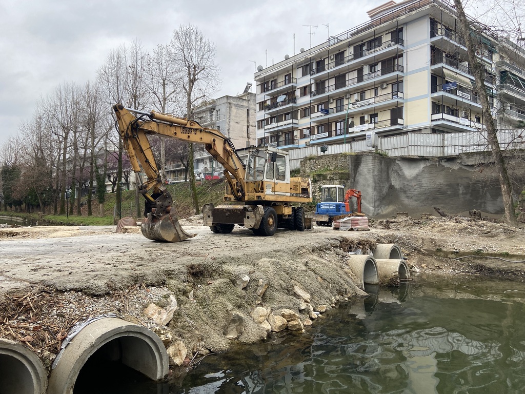epestrepsan-i-ergasies-anakataskevis-gefiron