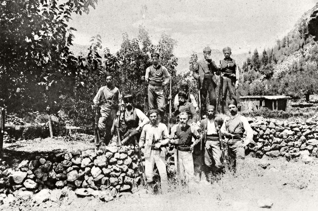 epetiaki-ekdilosi-gia-tin-epanastasi