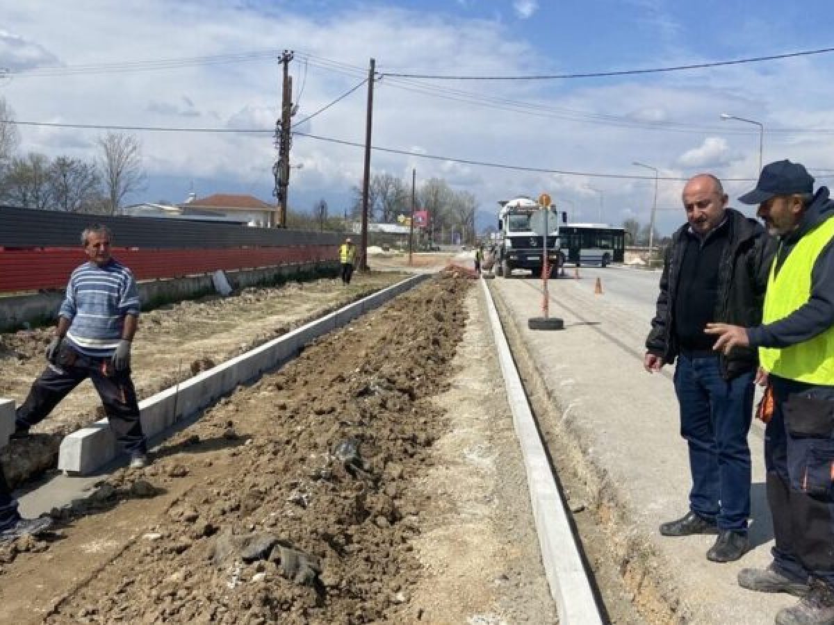 Επίσκεψη Ν. Σακκά στα 2 έργα ανάπλασης στην οδό Καρδίτσης