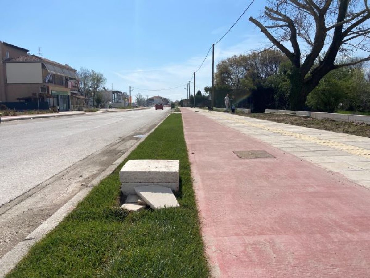 Επίσκεψη Σακκά στα 2 έργα ανάπλασης στην οδό Καρδίτσης (ΦΩΤΟ)