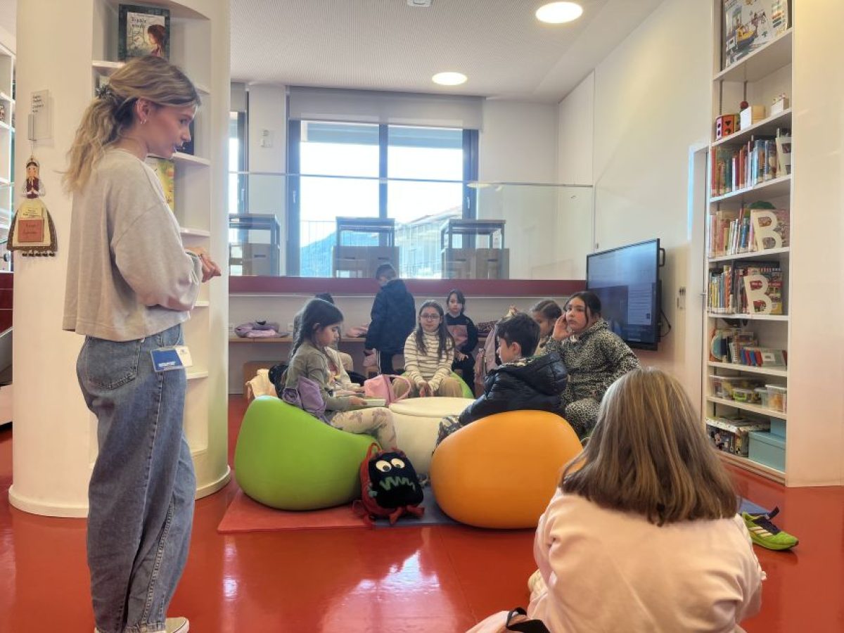 Επίσκεψη του 30ου Δημοτικού Σχολείου Τρικάλων στη Βιβλιοθήκη Καλαμπάκας