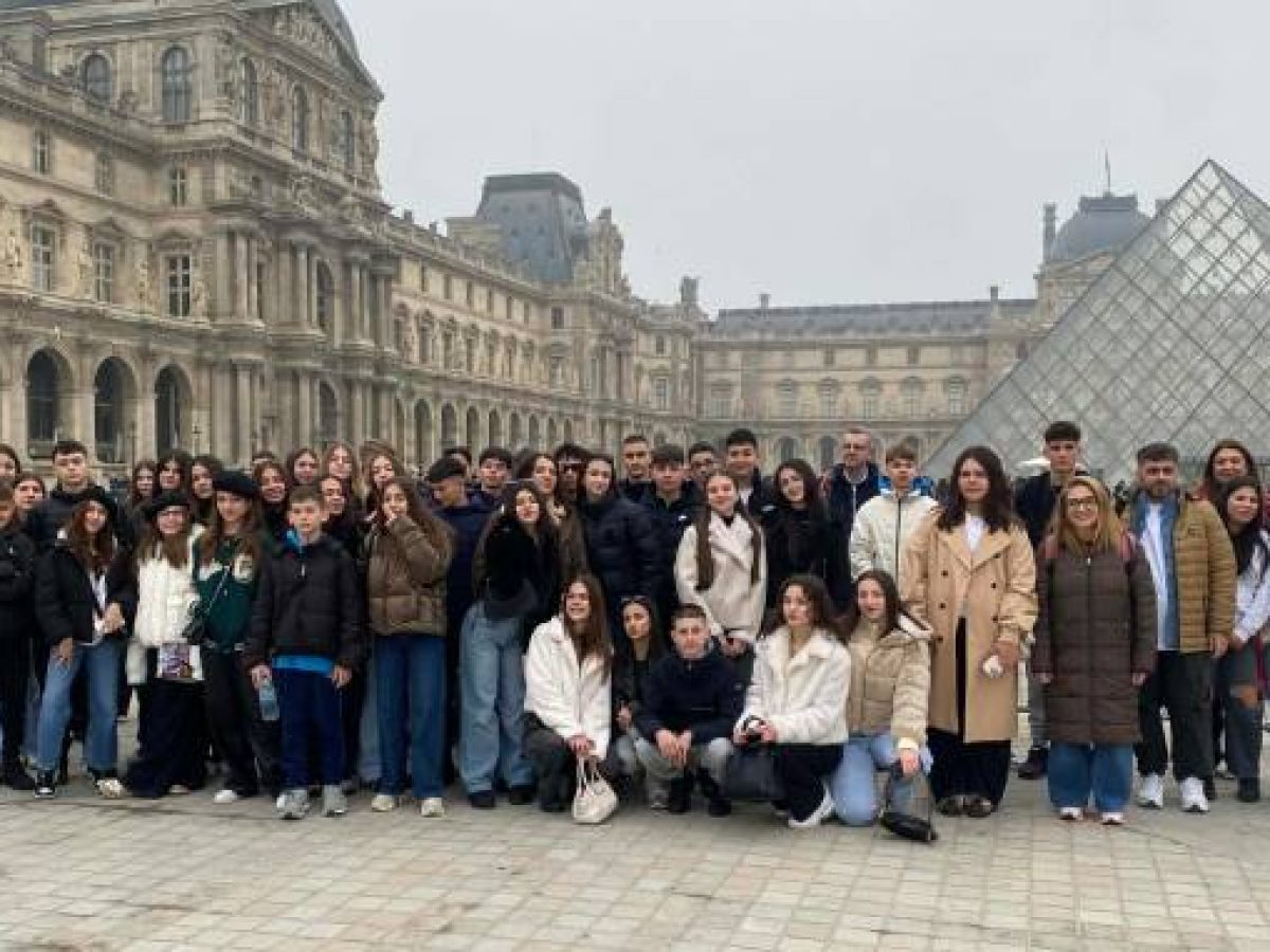 Επιστροφή 3ου Γυμνασίου Γιαννιτσών, από το Διεθνές Μαθητικό Συνέδριο της ELLEMASYN, στο Παρίσι