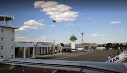 evros-stratiotiko-aeroskafos-sto-aerodromio