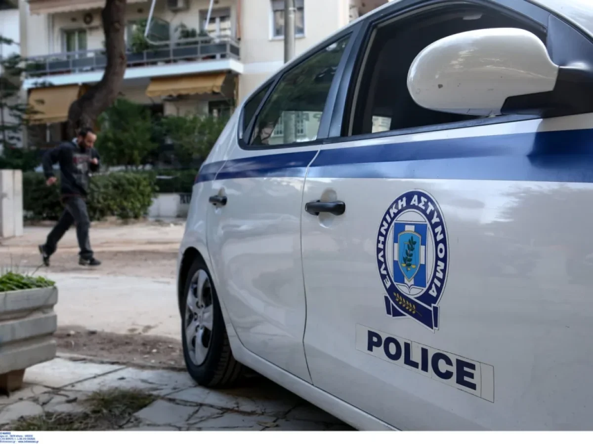 &Epsilon;&xi;&alpha;&phi;&alpha;&nu;ί&sigma;&tau;&eta;&kappa;&epsilon; 45&chi;&rho;&omicron;&nu;&eta; &sigma;&tau;&eta; &Theta;&epsilon;&sigma;&sigma;&alpha;&lambda;ί&alpha; &ndash; &Epsilon;&kappa;&delta;ό&theta;&eta;&kappa;&epsilon; Silver Alert / &Phi;&Omega;&Tau;&Omicron;
