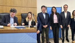 exasfalistike-i-stegasi-tou-mousikou